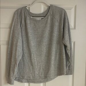Karen Neuburger Heather Gray Pullover Sweatshirt